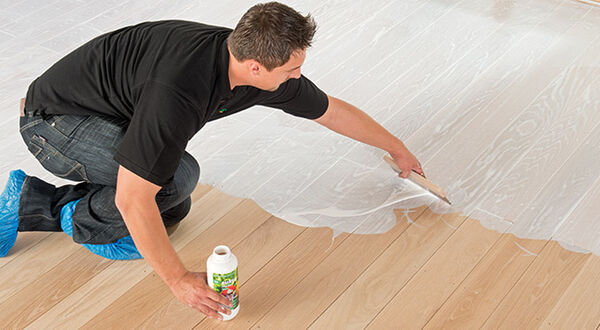 Protection for wood and cork floors