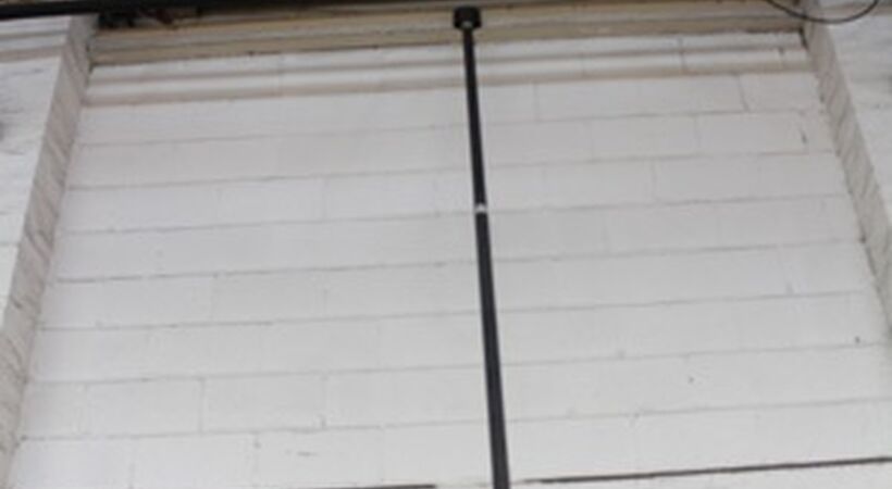 Pole system for cleaning in explosive atmospheres