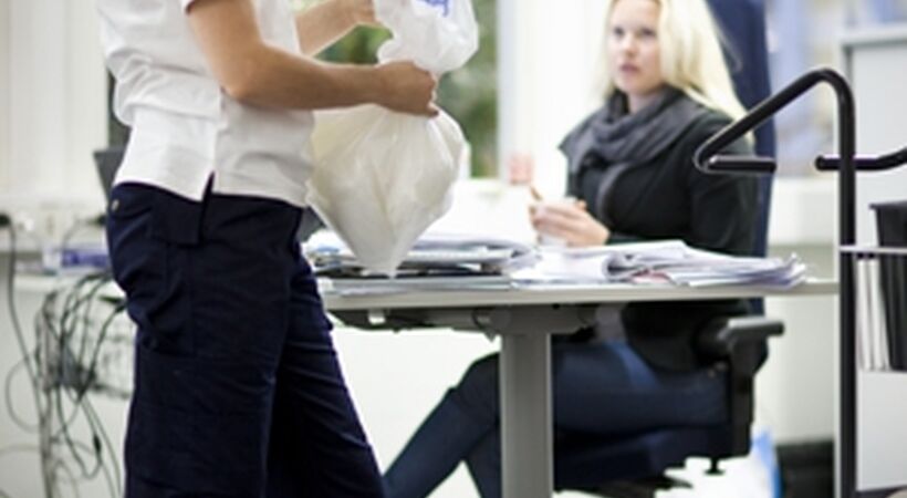 Survey examines how office workers interact with cleaners
